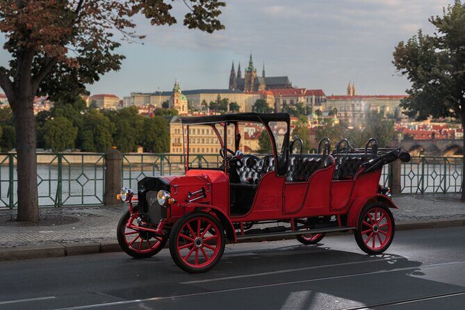 1 hour Old timer Convertible Prague Sightseeing Tour - Pickup That Keeps the Tour on Track