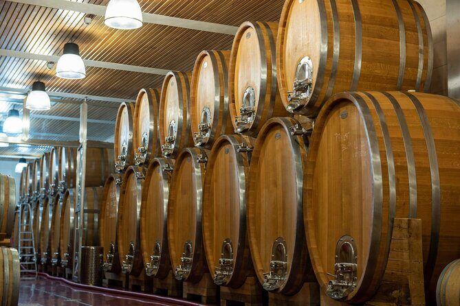 A delightful wine tasting in the scenic countryside with lunch - Johann W Winery and the tasting lesson that sticks