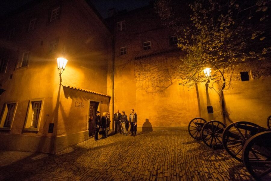 Alchemy and Mysteries of Prague Castle Walking Tour - From Týnská Street to Staroměstské náměstí: How the Stories Start in Old Town