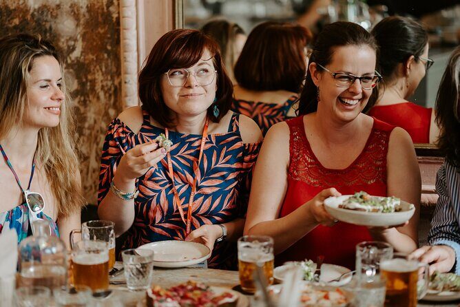 Award-Winning Prague Evening Old Town Food and Drink Tour - Timing, walking, and why the 4-hour length feels right