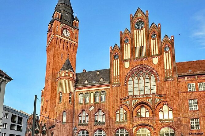 Berlin Full Day Tour with Lunch and private transfers from Prague - Checkpoint Charlie and the Reichstag angle