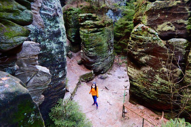 Bohemian Paradise 3 in 1 Tour, UNESCO geopark - Stop 1: Hrad Kost castle grounds with a free entry moment