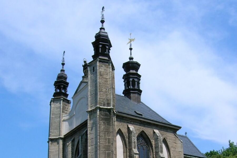Bone Church and Kutna Hora Private Tour from Prague - Private Transport From Prague: The Comfort Advantage