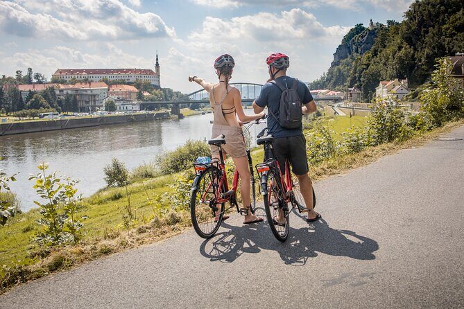 Canoeing on the Elbe river + Bike rental from Děčín to Bad Schandau - What the river section actually gives you (besides a ride)