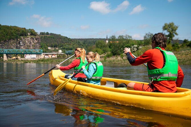 Canoeing on the Elbe river from Děčín to Bad Schandau - The best part: end in Bad Schandau, not deep in nowhere