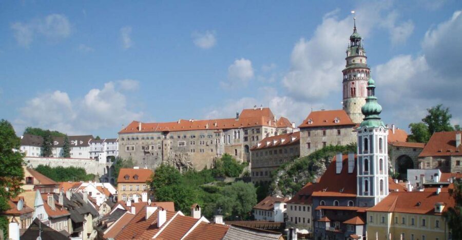 Český Krumlov: 2 Hour Private Walking Tour with Guide - Why a private 2-hour walk is the smart way to see Český Krumlov