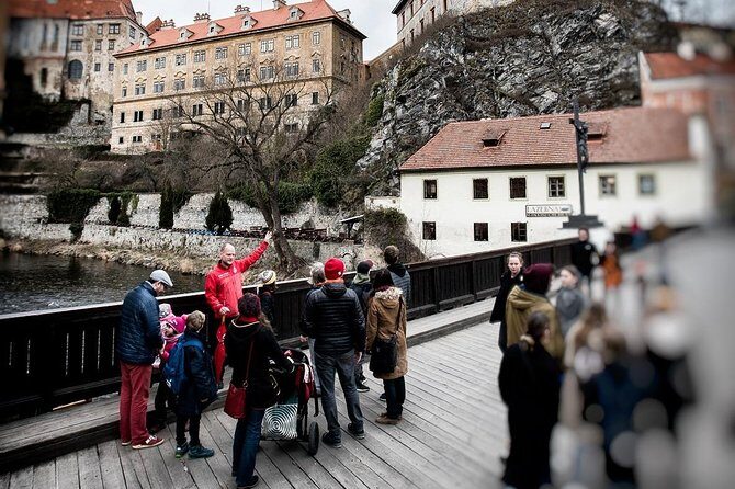 Český Krumlov 20th century tour - Where the Tour Starts and Ends (and Why That’s Handy)