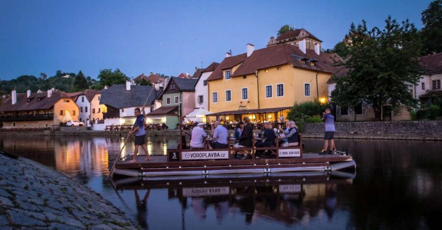 Český Krumlov: Advent Wooden Raft River Cruise - Why this Český Krumlov wooden raft cruise feels practical