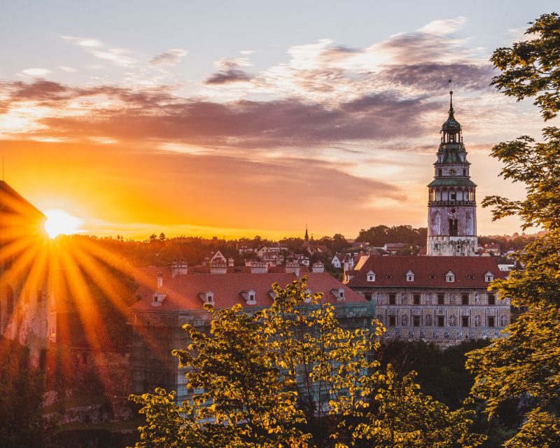 Český Krumlov: Half-Day Medieval Architecture Walking Tour - Barber’s Bridge and Latran: The Crooked Street Moment