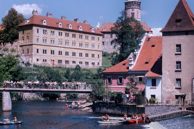 Cesky Krumlov One Day Trip from Prague by bus - Český Krumlov: Why This Town Works as a 10-Hour Day Trip