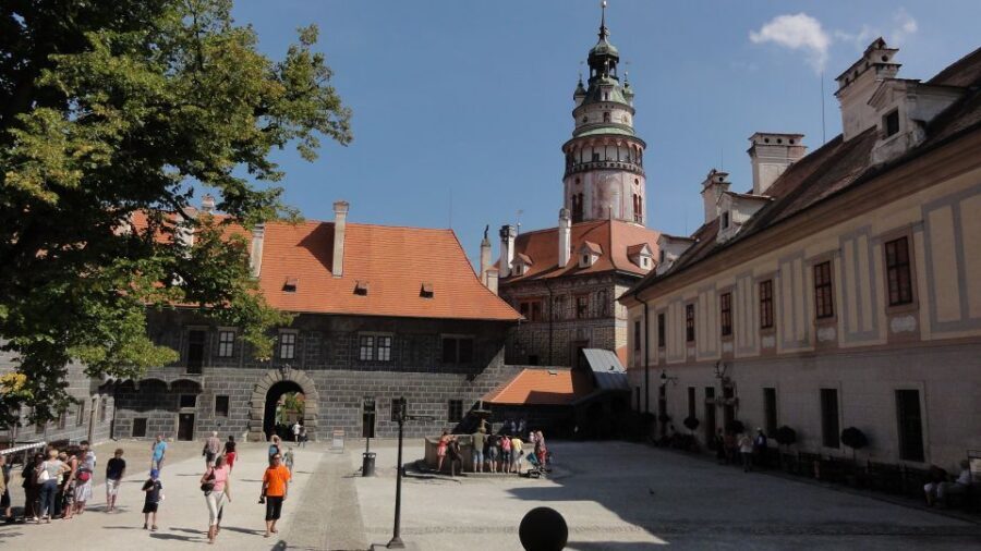 Cesky Krumlov Private Day Trip from Prague - Should you book this Cesky Krumlov private day trip?