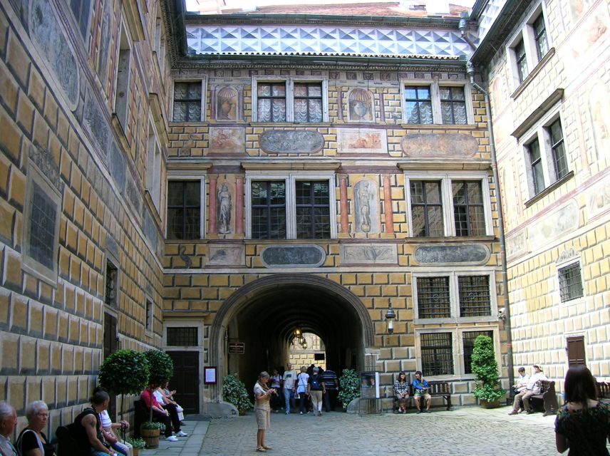 Cesky Krumlov Private Day Trip from Prague - The UNESCO old town walking tour: where your guide earns their pay