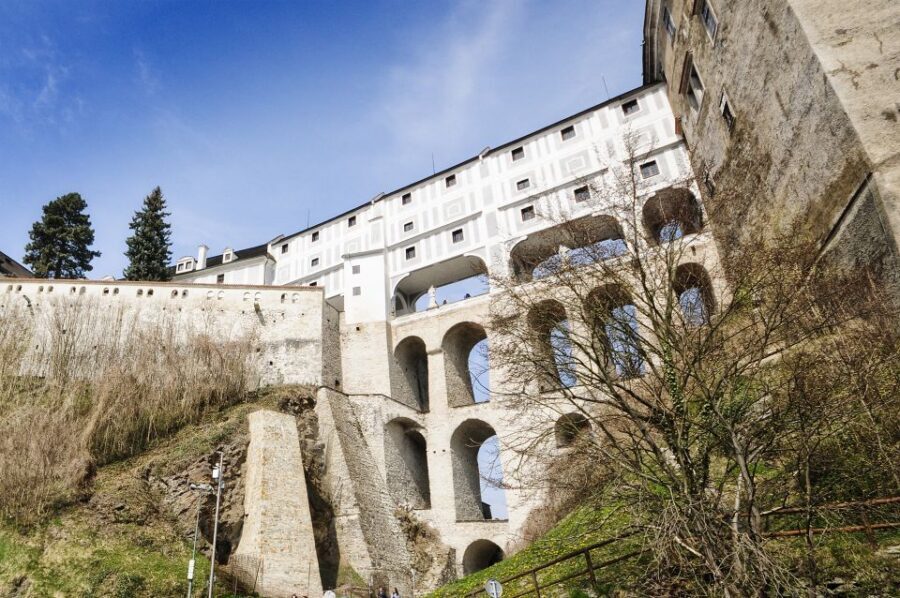 Český Krumlov - with entrance to the castle - Winter reality check: the castle is closed, but the day still has a plan