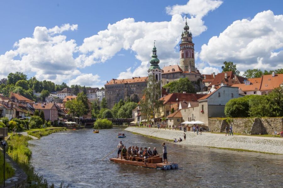 Český Krumlov: Wooden Raft River Cruise - Key highlights you’ll actually feel