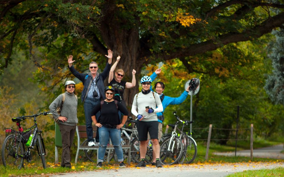 Coutryside e-bike tour to Karlstejn Castle - Who should book this e-bike day trip