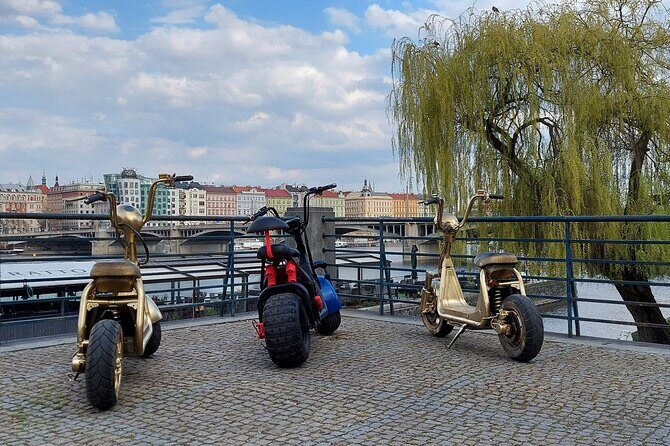 Create your own route on eScooter and enjoy Prague on wheels! - Republic Square, Powder Gate, and where to pause for snacks