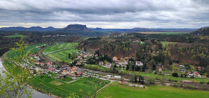 Day trip from Prague to Bohemian and Saxon Switzerland - Guide Style, Group Size, and Pace: Why It Can Feel Effortless