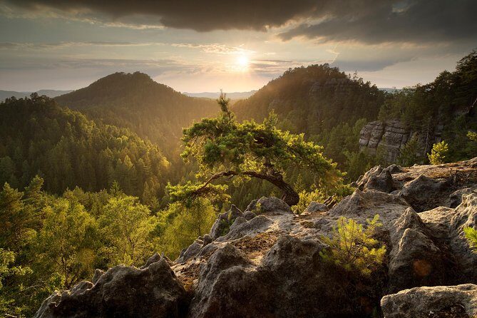 Elbe Canyon & Narnia Movie Locations Day Trip - Pace, difficulty, and what to pack for an all-day canyon hike