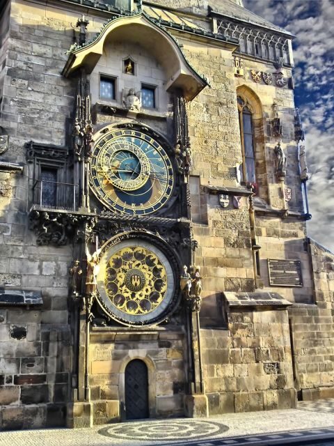 Essential Prague Walking Tour - Old Town and New Town: Seeing Prague as Czech History’s Front Row