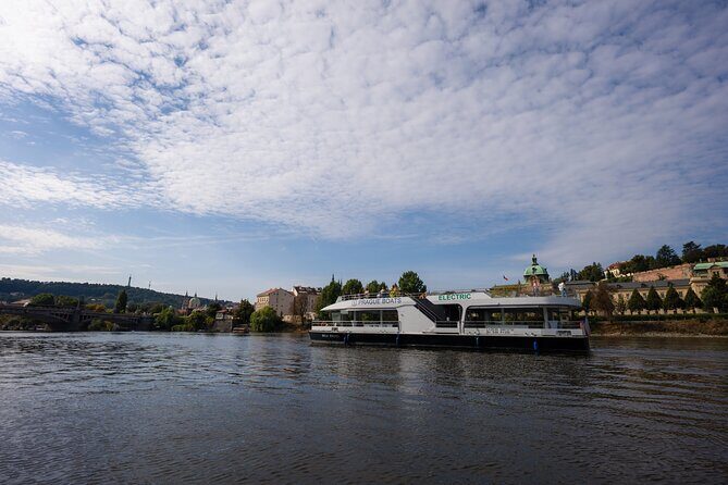 Evening Eco Cruise With a Glass of Prosecco in Bohemia - Where to sit on the Marie d´Bohemia