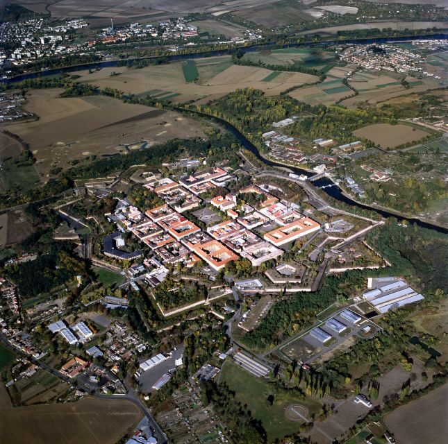 From Prague: All-inclusive Bus Tour to Terezin Memorial - Guides on this route: what makes the narration feel different