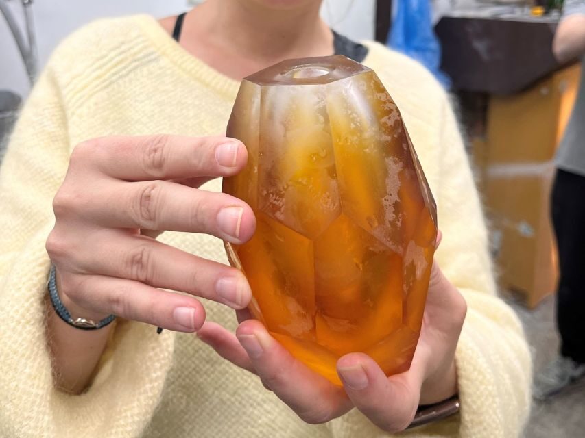 From Prague: Bohemian Glass Crystal Private Tour with Lunch - Who this private glass tour suits best