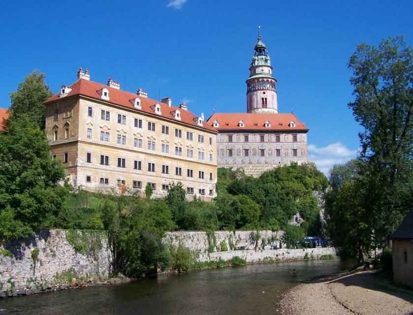 From Prague: Full-Day Trip to Český Krumlov - The Baroque theater moment: what to look for