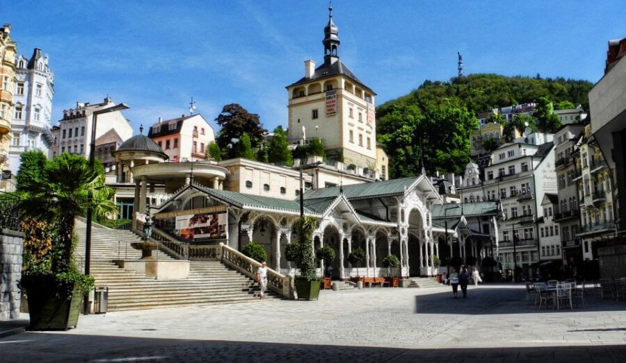 From Prague: Karlovy Vary Full-Day Tour - Lunch and Guided Walk: Getting Oriented Fast