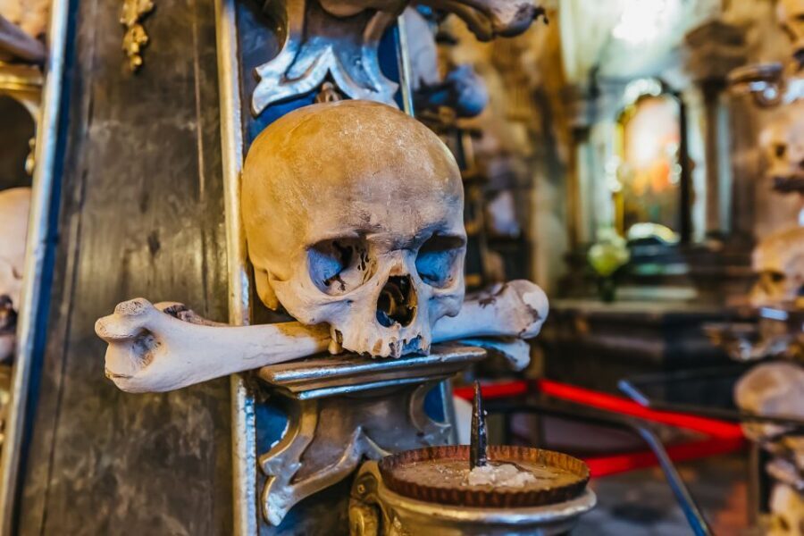 From Prague: Kutna Hora and Bone Chapel Tour - Sedlec Ossuary and the Bone Chapel: the art you can’t unread