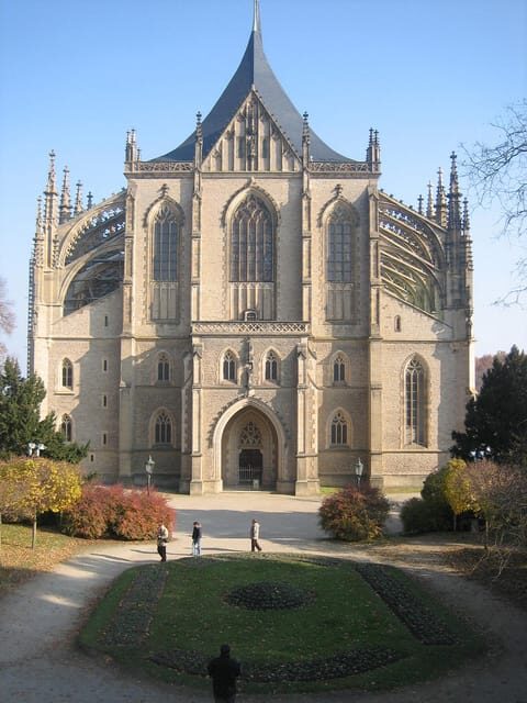 From Prague: Kutna Hora Walking Tour & St. Barbara Cathedral - Key things to know before you go