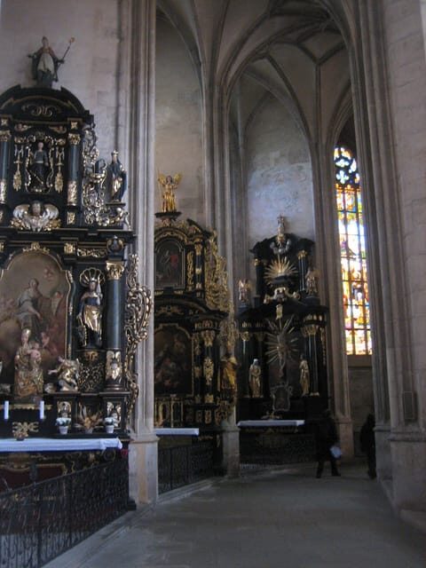 From Prague: Kutna Hora Walking Tour & St. Barbara Cathedral - Should you book Gray Line Czech Republic’s Kutná Hora tour?