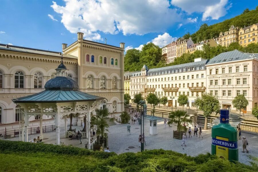 From Prague: One day trip to Karlovy Vary - Entering Karlovy Vary by the Teplá Stream Walk
