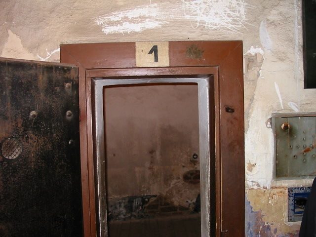 From Prague: Terezin Concentration Camp Private Tour - The guided pacing: why private matters at Terezín