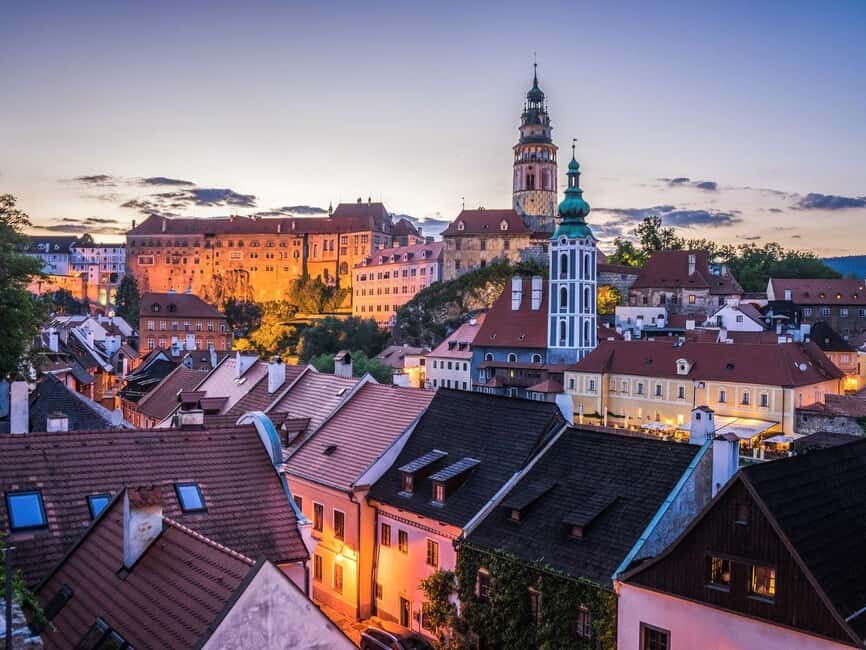 From Prague to the fabulous Cesky Krumlov:fullday experience - Season Matters: Castle Closure Changes the Day