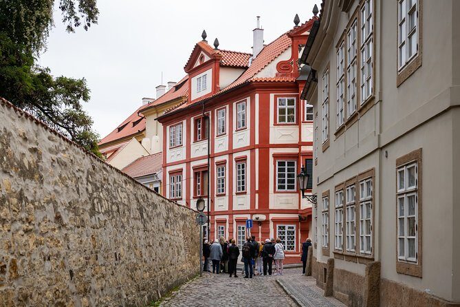 Full-Day Prague Tour with Prague Castle, Lunch and Vltava Cruise - Lesser Town, Charles Bridge, and Old Town Squares: The Photo Stops That Actually Matter