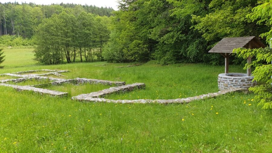 Get to know South Moravia with us. 6 hour tour. - Variant 1 countryside stops: Pálava and Pavlov viewpoints that connect to the region’s edges