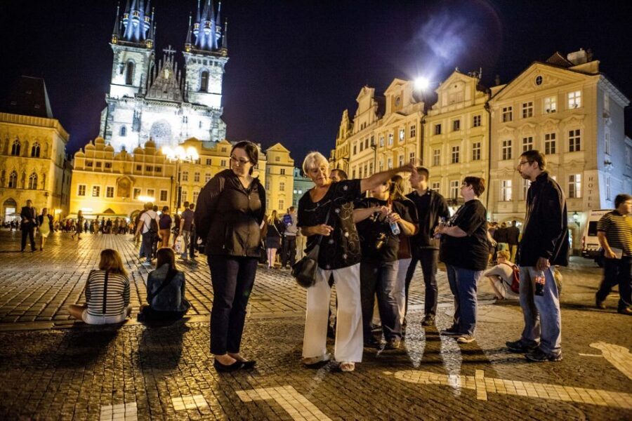 Ghost Walking Tour of Prague - Jewish Quarter and the old cemetery: the most serious tone of the night