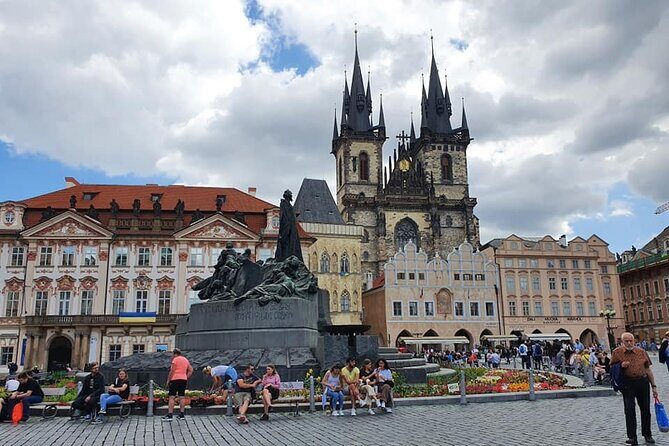 Guided Old Town & Jewish quarter Walking Tour Prague (Tip-based) - David Černý’s Urinating Sculptures and Prague’s narrow street chaos