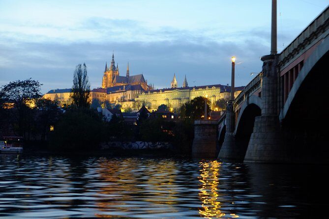 Jazz Boat: Popular LIVE JAZZ dinner cruise - Prague by Candlelight: Bridges, Locks, and River Views