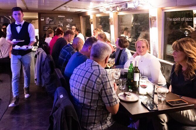 Jazz Boat: Popular LIVE JAZZ dinner cruise - Price and Value: Why $59.26 Can Be a Smart Buy