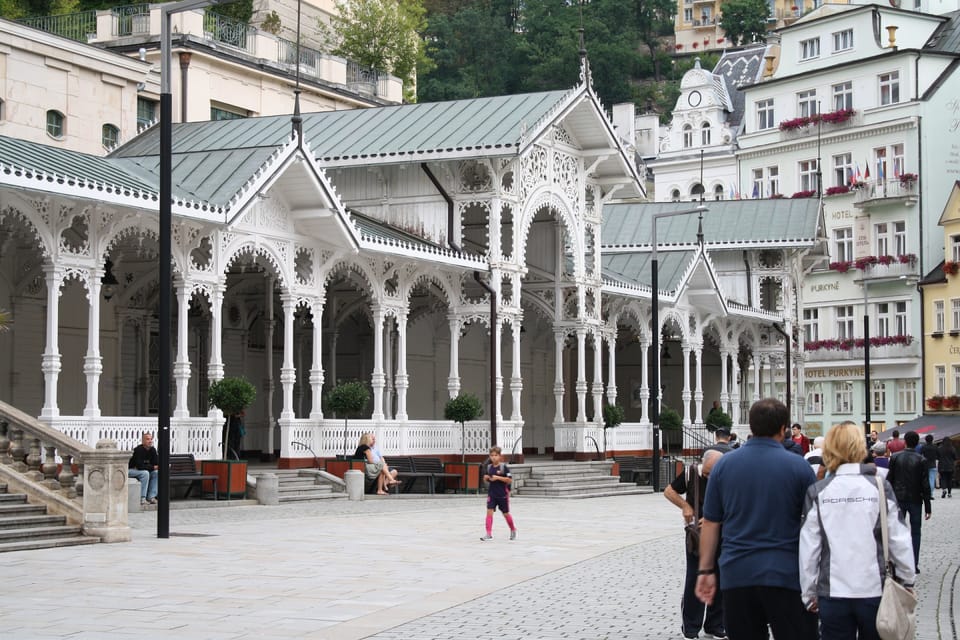 Karlovy Vary excursion - Free time in Karlovy Vary: how to use your 2 hours wisely