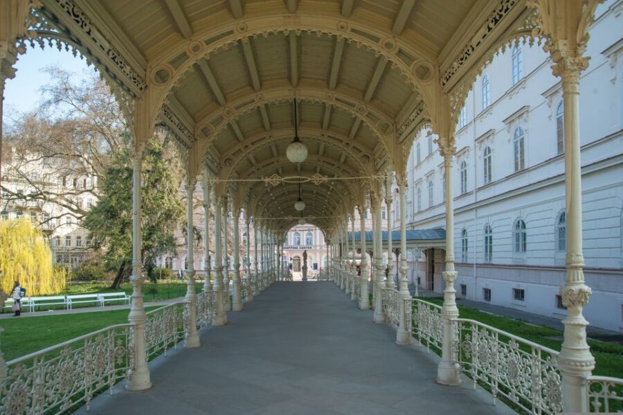 Karlovy Vary - the world famous spa - Karlovy Vary: Why this spa town still draws a crowd