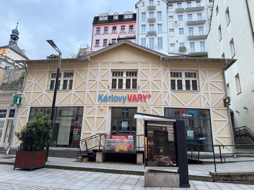 Karlovy Vary: Tourist Cinema Experience - Why a 20-Minute Tourist Cinema Works for Getting Oriented