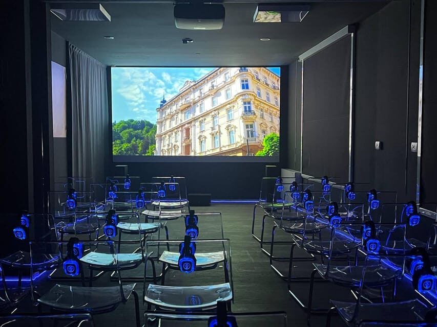 Karlovy Vary: Tourist Cinema Experience - Inside the Cinema Near the Mill Colonnade: Small Hall, Live Sound