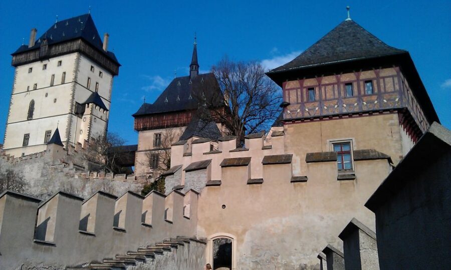 Karlstejn Castle & Crystal Manufactory - Private Tour - The Village Lunch Below the Castle
