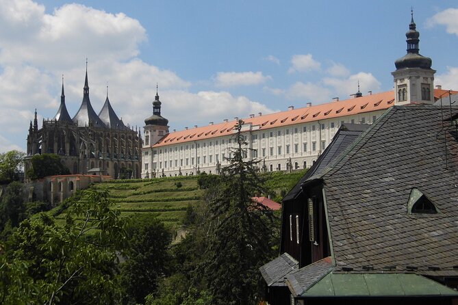 Kutna Hora and Bone Chapel Private Day Trip from Prague - Rejsek Square’s Gothic Stone Fountain: Water Engineering With a Story