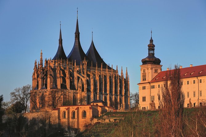 Kutna Hora & St. Barbara Cathedral & Ossuary - Getting to the meeting point: Revoluční 767/25 at 1:00 pm