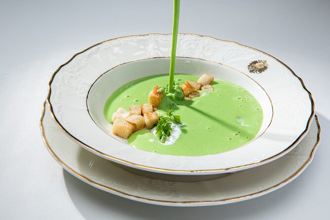 Mozart Concert and Dinner in Prague - The 3-course dinner: beef bourguignon plus pre-ordered alternatives