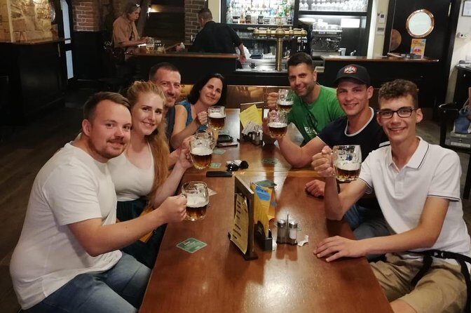 Old Prague pubs tour. Beer and dinner included! - Key things to know before you go