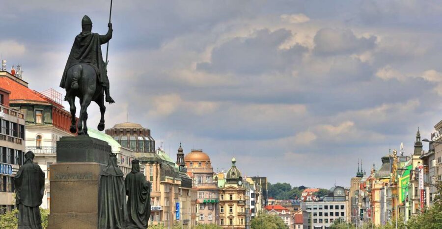 Old Town Prague Walking Tour - The Prague Astronomical Clock: not just a photo, a working story